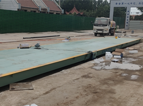 河南潤(rùn)安建設(shè)博愛中山路碧桂園100噸地磅