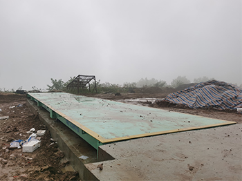 三門峽靈寶市萬(wàn)合礦業(yè)120噸地磅